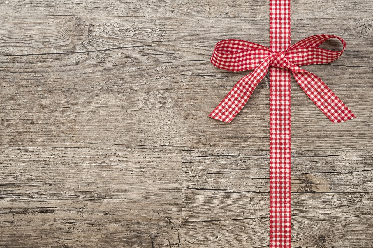 offrez la liberté de choisir avec nos cartes cadeaux et bons d'achat : le cadeau idéal pour faire plaisir à tous les coups, utilisable sur une large sélection de produits et services !
