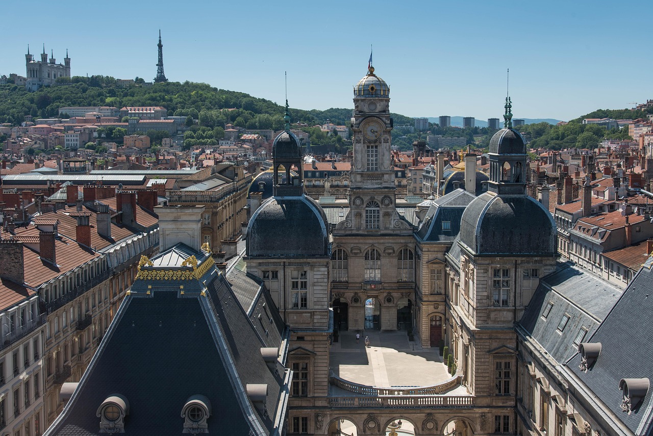 Rédacteur à Lyon : comment trouver les meilleurs professionnels du contenu en 2025 ?