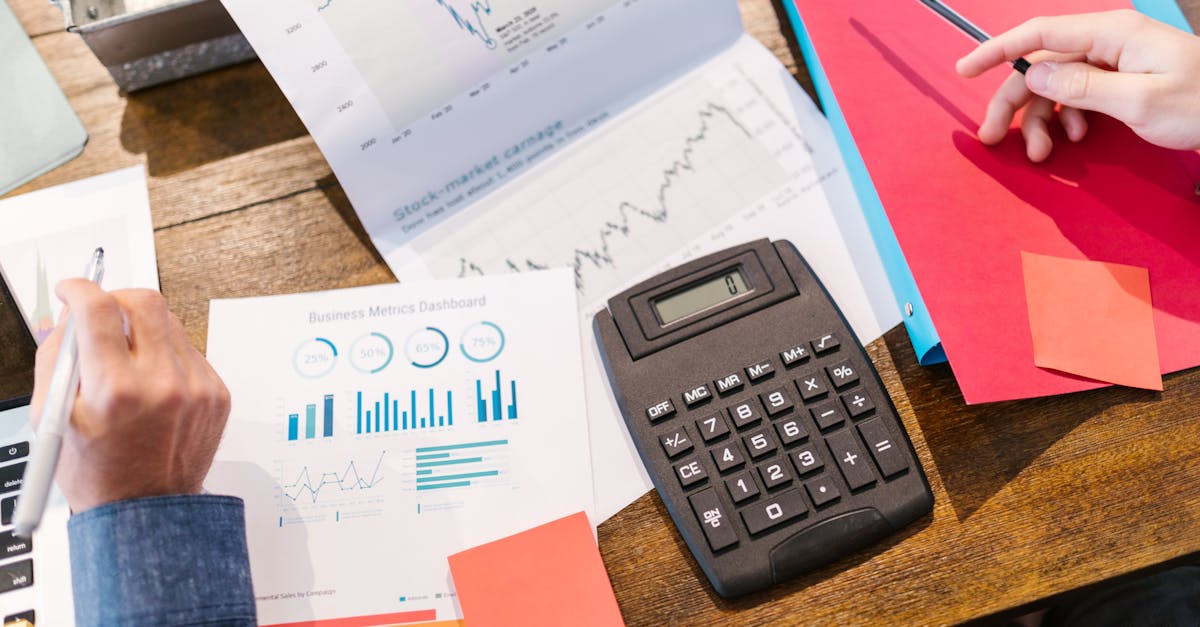 découvrez le monde des business angels, ces investisseurs passionnés qui soutiennent les startups innovantes. explorez comment ils contribuent au financement et à la croissance des jeunes entreprises tout en bénéficiant d'opportunités d'investissement uniques.