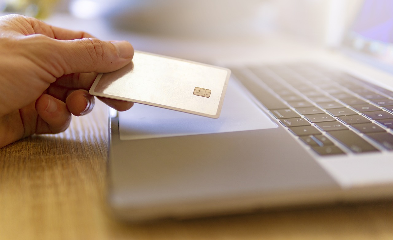 Découvrez 15 influenceurs du e-commerce à suivre pour une dose d’inspiration et des conseils pratiques
