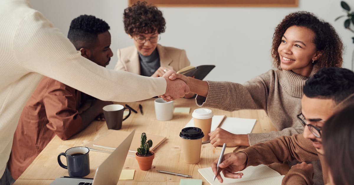 découvrez le parcours captivant d'un entrepreneur innovant, alliant créativité et stratégie pour transformer des idées audacieuses en succès commercial. explorez des solutions uniques et des approches disruptives qui façonnent l'avenir de l'entrepreneuriat.