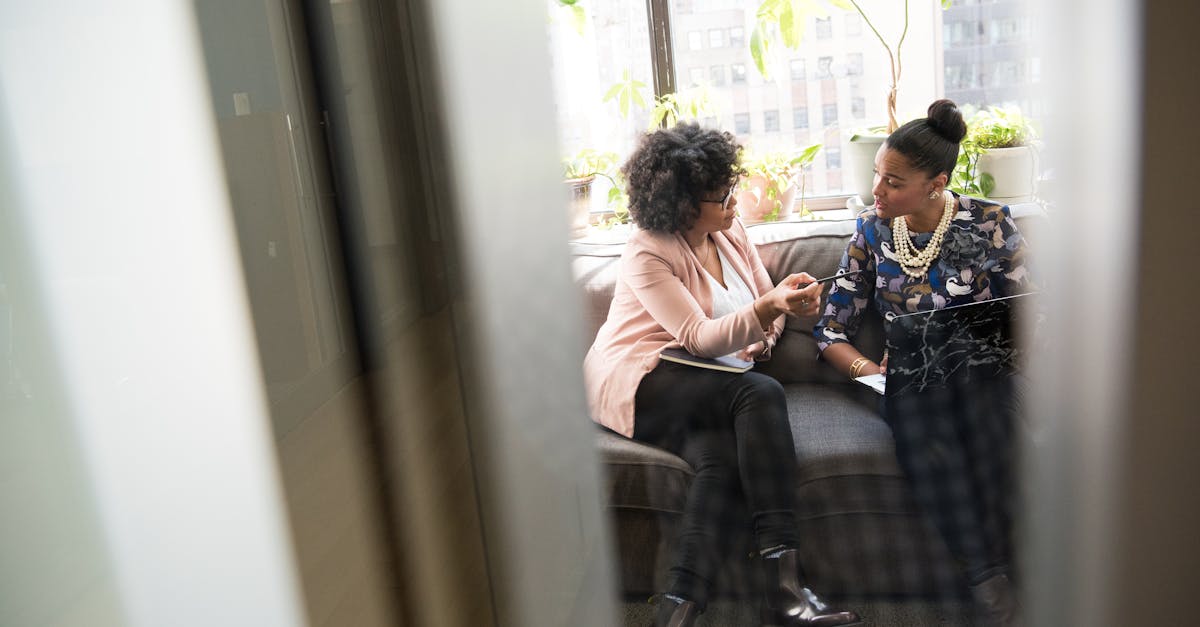découvrez l'importance des éthiques professionnelles dans le monde du travail. cet article explore les principes fondamentaux régissant le comportement des professionnels, les défis éthiques rencontrés dans divers secteurs, et l'impact de l'éthique sur la réputation et la réussite des entreprises.