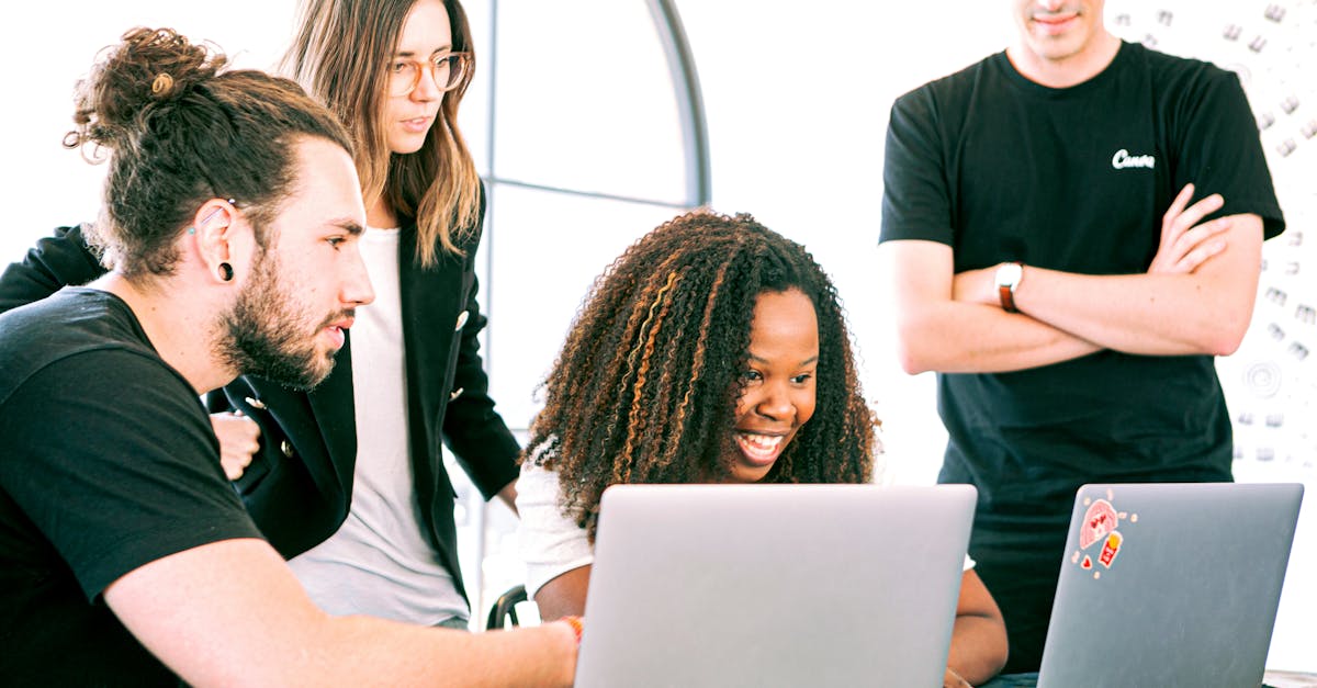 découvrez comment la collaboration peut transformer votre environnement de travail. apprenez des stratégies efficaces pour améliorer le travail d'équipe, renforcer les relations professionnelles et atteindre des objectifs communs grâce à une communication ouverte et à des partenariats productifs.