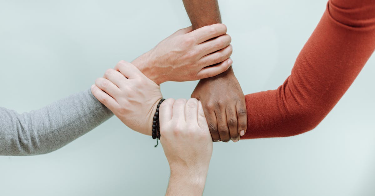 découvrez l'importance de l'inclusivité dans notre société actuelle. explorez comment l'inclusivité favorise un environnement harmonieux et équitable, permettant à chacun de se sentir valorisé et accepté, quelle que soit son origine ou ses différences. rejoignez le mouvement pour une communauté plus unie et diversifiée.