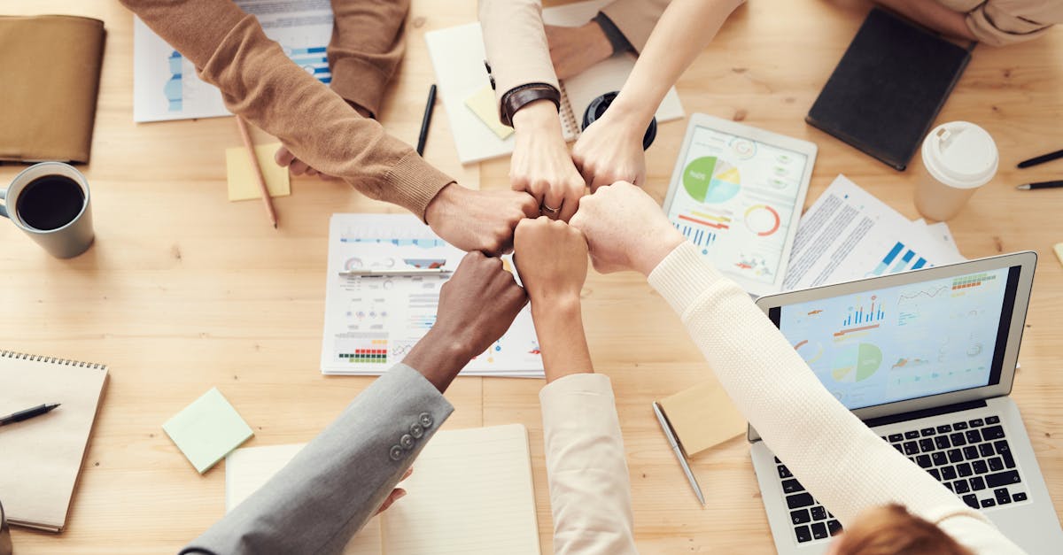 découvrez comment les partenariats stratégiques peuvent propulser votre entreprise vers de nouveaux sommets. apprenez à bâtir des alliances fructueuses, à optimiser les ressources et à innover grâce à des collaborations gagnantes. explorez les clés du succès en matière de partenariat stratégique.