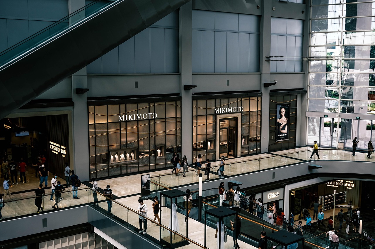 découvrez les dernières tendances shopping, des conseils pour trouver les meilleures offres et de l’inspiration pour vos achats mode, beauté, high-tech et maison. profitez d’une expérience d’achat en ligne guidée et pratique !