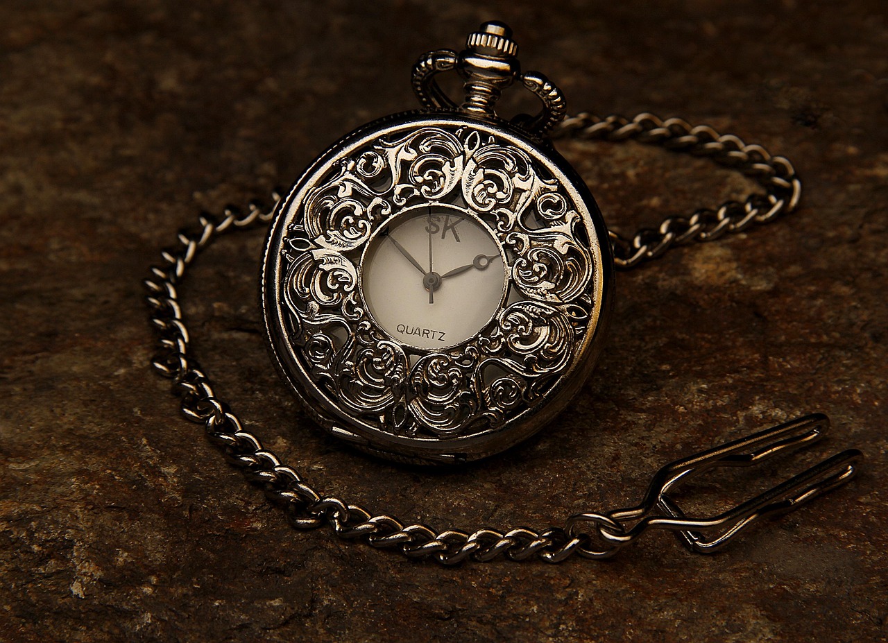 découvrez notre large sélection d'accessoires pour compléter votre style et sublimer chaque tenue. trouvez des articles tendance et de qualité adaptés à toutes vos envies.