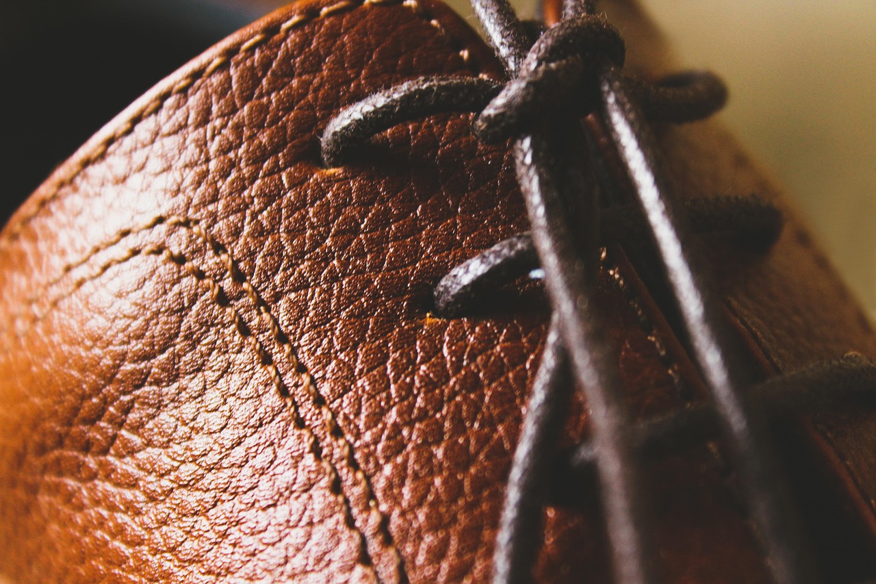 découvrez notre large sélection d'accessoires tendances et de qualité pour sublimer votre style au quotidien. trouvez l'accessoire parfait pour chaque occasion et exprimez votre personnalité avec nos nouveautés incontournables.