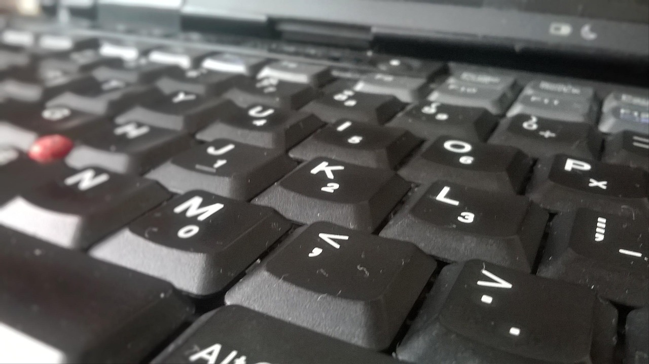 découvrez notre sélection de laptops alliant performance, design et autonomie. trouvez l'ordinateur portable parfait pour le travail, les études ou le gaming, avec les dernières nouveautés et les meilleures marques.