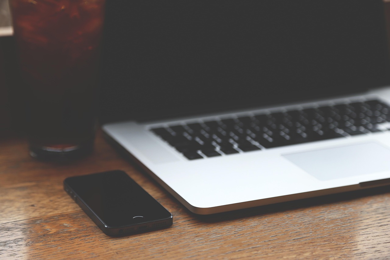 découvrez notre sélection de laptops performants, adaptés à tous les usages : travail, études ou loisirs. comparez les meilleurs modèles pour trouver l'ordinateur portable idéal à prix compétitif.