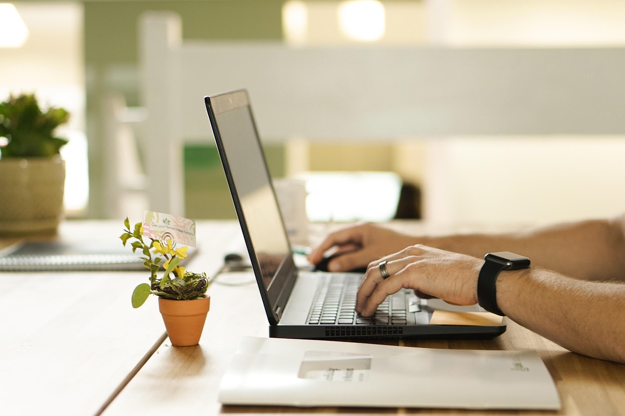 découvrez comment lancer et développer facilement votre business en ligne. conseils, ressources et stratégies pour réussir dans l'entrepreneuriat digital.