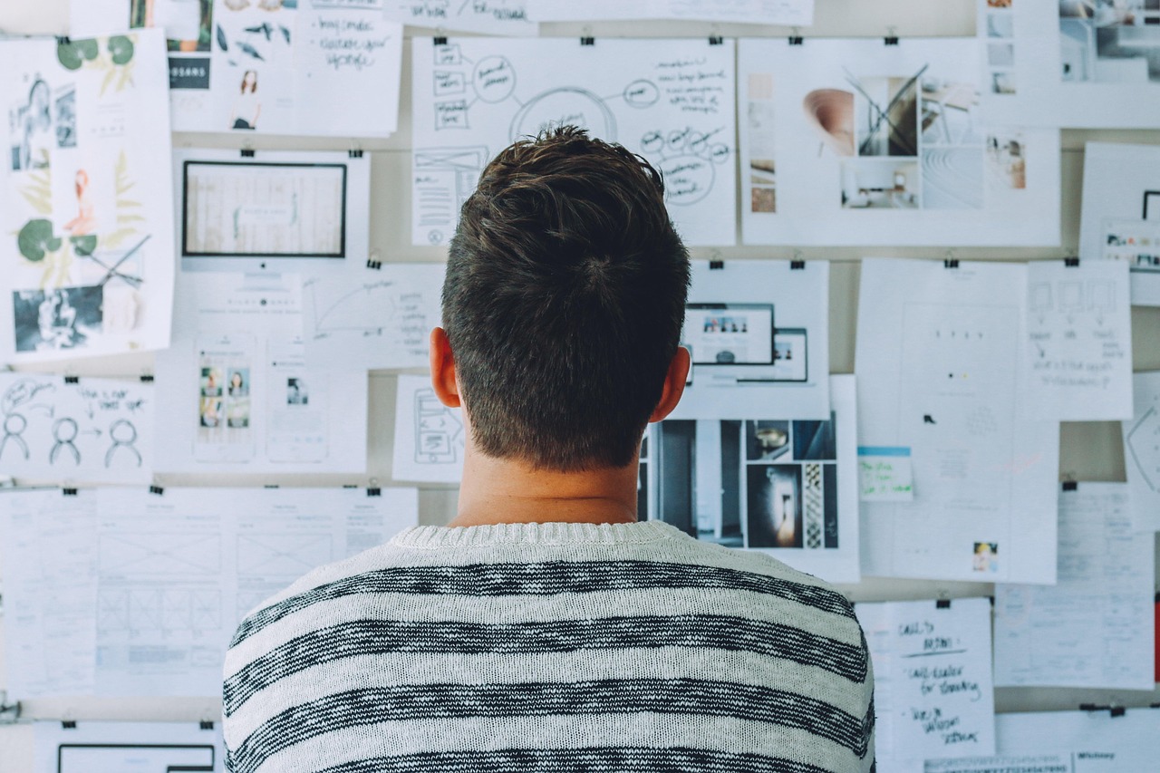 découvrez les différentes facettes de la recherche : méthodes, domaines d’application, innovations et conseils pour réussir vos projets de recherche scientifique ou académique.