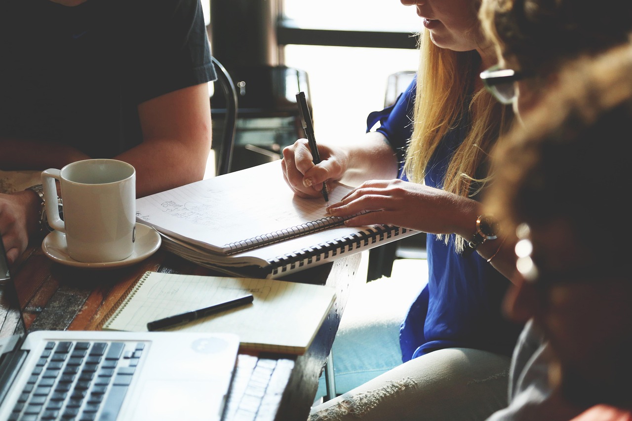découvrez comment les partenariats stratégiques peuvent stimuler la croissance de votre entreprise, renforcer l'innovation et élargir votre réseau professionnel grâce à des collaborations efficaces.