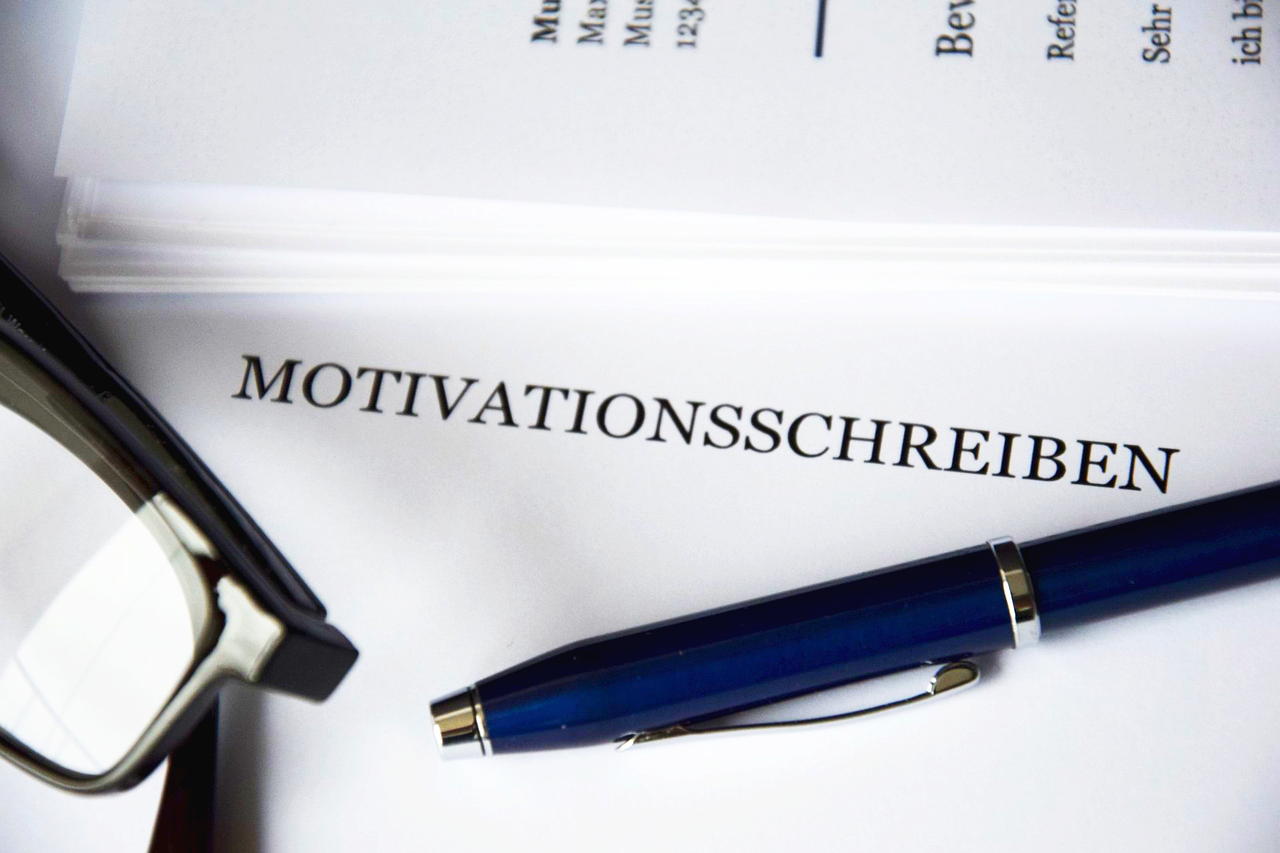 découvrez nos conseils et exemples pour rédiger une motivation letter convaincante, adaptée à toute candidature. inspirez-vous de notre guide pour valoriser vos expériences et réussir votre lettre de motivation.